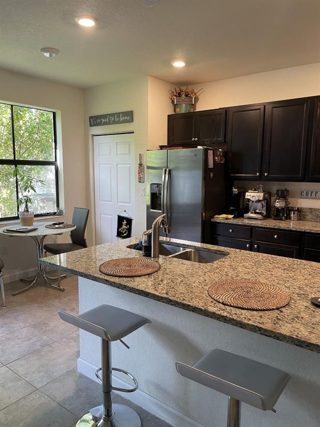 0 - 3409 W 104th Ter, Condo with 4 bedrooms, 3 bathrooms and null parking in Hialeah FL | Image 16