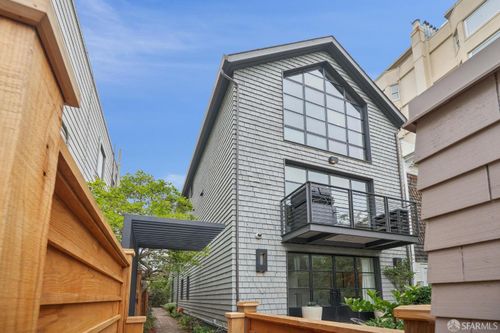 1332 Greenwich St, San Francisco, CA, 94109-1519 | Card Image