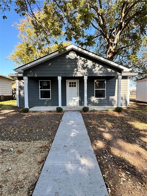 313 E Park St, Pittsburg, KS, 66762-5330 | Card Image