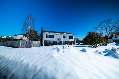 12 Stewart Ln, Beverly, MA, 01915-1112 | Card Image