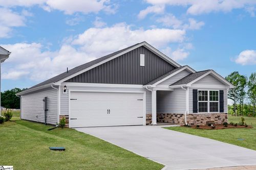 411 W Claywalk Rd, Woodruff, SC, 29388-5403 | Card Image