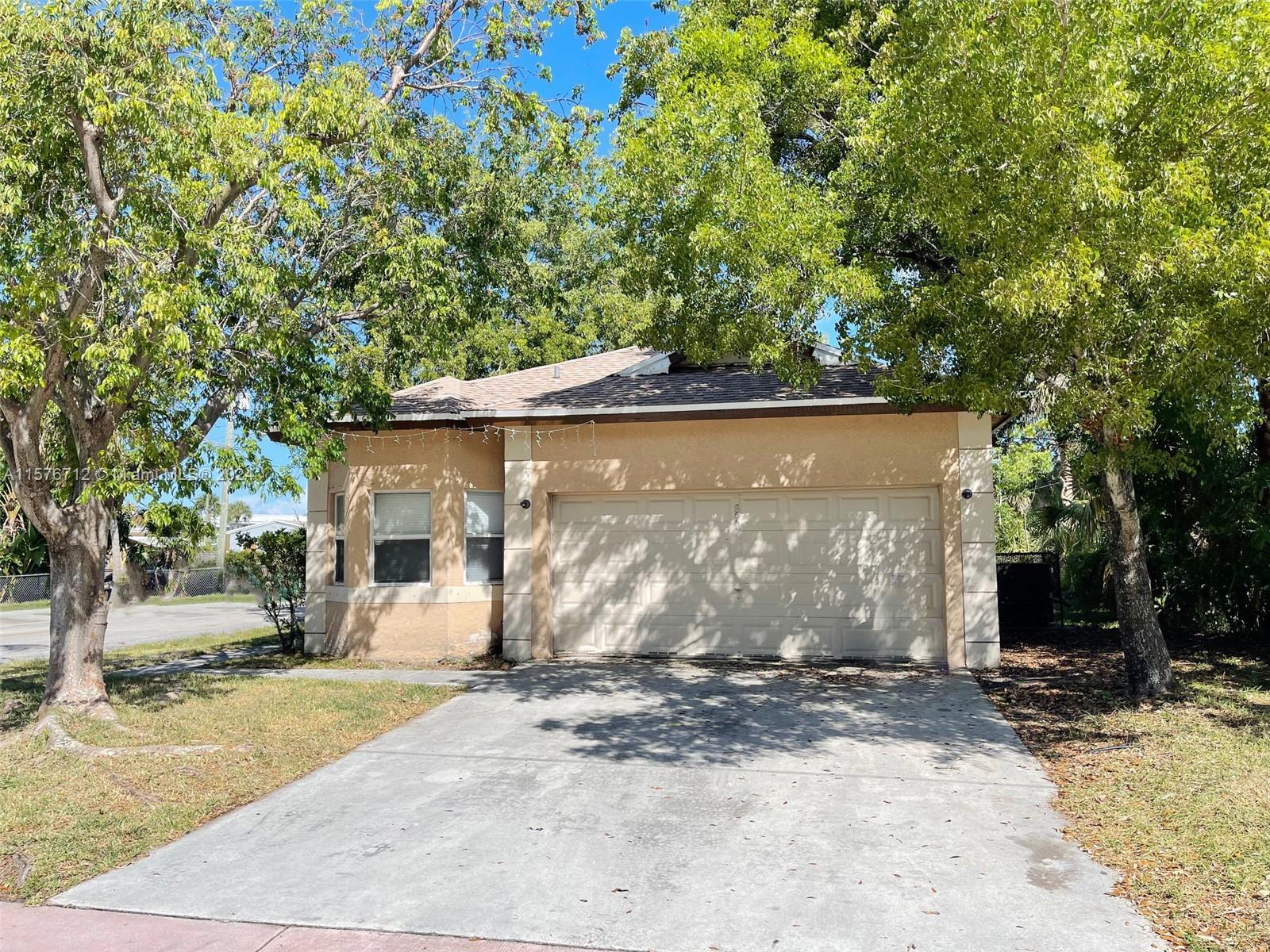 25th Ave, Fort Lauderdale, FL 33311