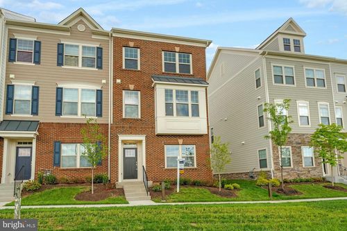 711 Sawback Sq Ne, LEESBURG, VA, 20176-4129 | Card Image