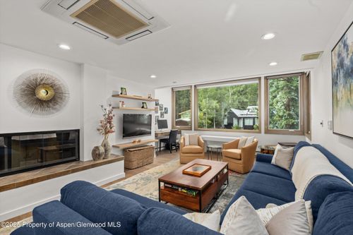 301-926 Waters Ave, Aspen, CO, 81611-4103 | Card Image