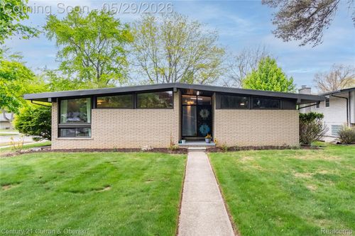 23592 Plumbrooke Dr, Southfield, MI, 48075-3247 | Card Image