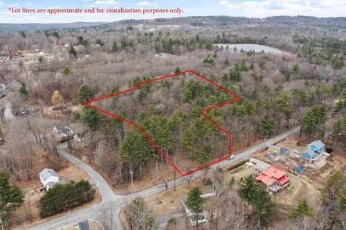201 New West Townsend Rd, Lunenburg, MA, 01462-1015 | Card Image