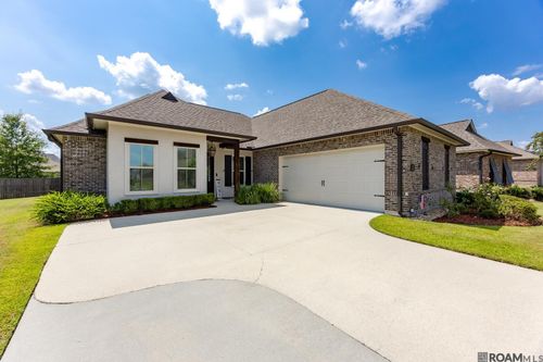 3731 Cruden Bay Dr, Zachary, LA, 70791-5491 | Card Image