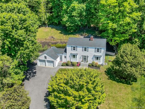 7 Hays Hill Rd, Pleasantville, NY, 10570-1717 | Card Image