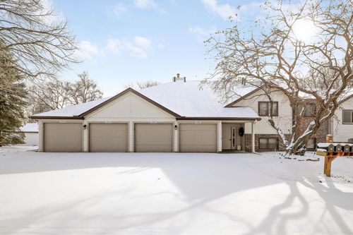 12253 42nd Ave N, Plymouth, MN, 55441-1237 | Card Image