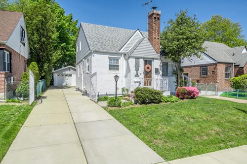 118 230th St, Cambria Heights, NY, 11411 | Card Image