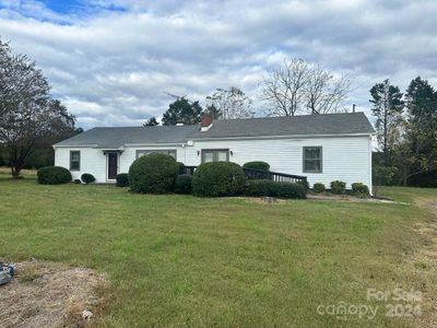 3017 Miller Road, House other with 3 bedrooms, 2 bathrooms and null parking in Yadkinville NC | Image 1