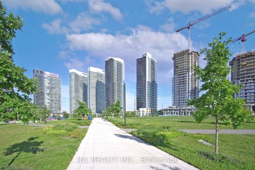 ph4101-95 Mcmahon Drive, North York, ON, M2K0H1 | Card Image