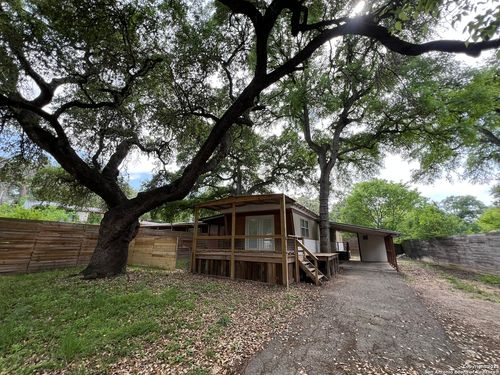 144 Deer Ln, New Braunfels, TX, 78130-8908 | Card Image