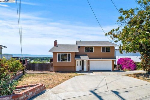 3116 Middlefield Ave, Fremont, CA, 94539-5025 | Card Image