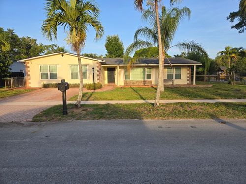 1821 Nw 113th Ave, Pembroke Pines, FL, 33026-2111 | Card Image
