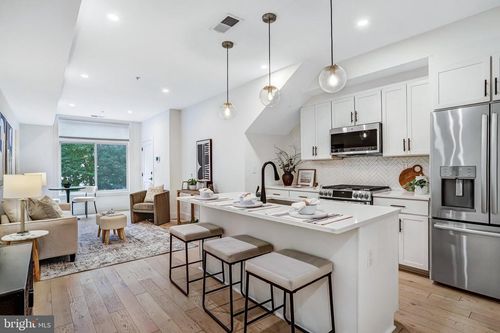 2-1505 K St Se, WASHINGTON, DC, 20003-3240 | Card Image