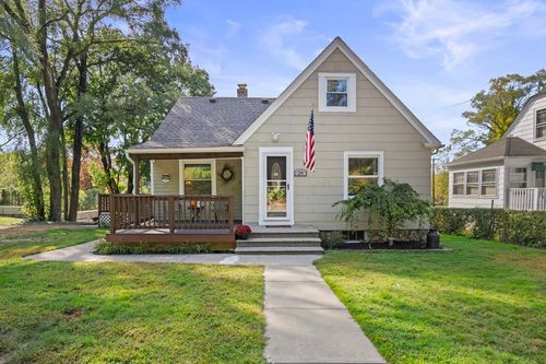 24 Linwood St, Oxford, MA, 01540-2846 | Card Image