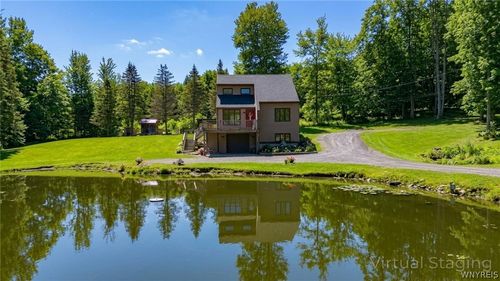 130 Taylor Hts, Holland, NY, 14080-9783 | Card Image