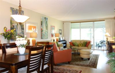 107 - 545 Oaks Ln, Condo with 2 bedrooms, 2 bathrooms and null parking in Pompano Beach FL | Image 2