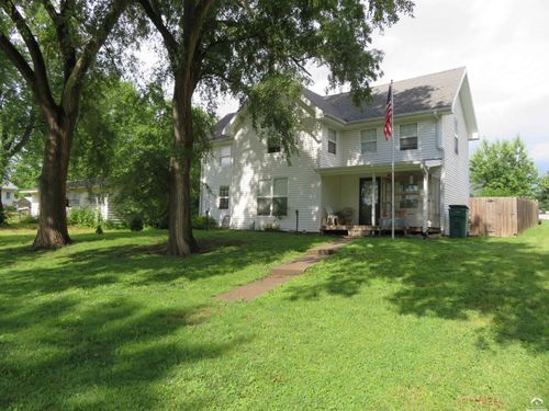 707 Linn St, Valley Falls, KS, 66088-1127 | Card Image