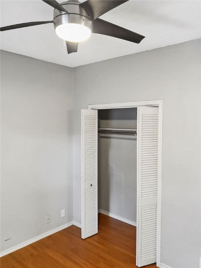 APT-206 - 2414 Longview St, Condo with 2 bedrooms, 2 bathrooms and 2 parking in Austin TX | Image 9