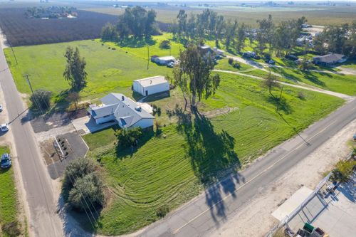 12027 S Brawley Ave, Caruthers, CA, 93609-9516 | Card Image