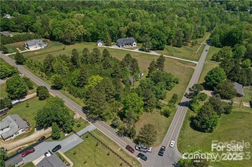 15615 E Rocky River Rd, Davidson, NC, 28036-9756 | Card Image