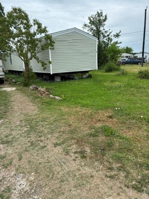 115 Gulls Cut S, Baytown, TX, 77523-9790 | Card Image