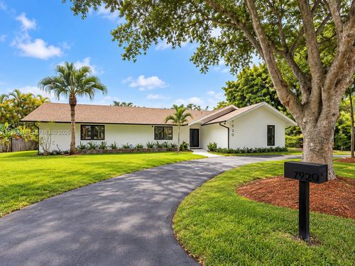 7920 Sw 172nd Ter, Palmetto Bay, FL, 33157-4764 | Card Image