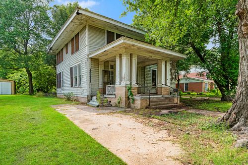 946 S Church St, Paris, TX, 75460-7170 | Card Image
