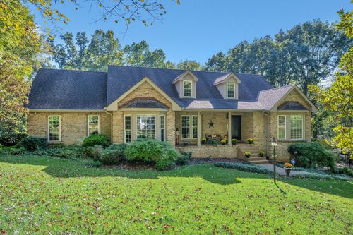 228 Druid Hills Dr, Dickson, TN, 37055-3331 | Card Image