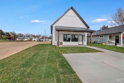 254 1st Ave W, Wendell, ID, 83355-5014 | Card Image