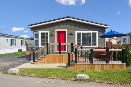 6 Pavillion Rd, Puslinch, ON, N0B2J0 | Card Image