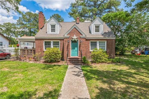 32105 Elizabeth St, Boykins, VA, 23827-2743 | Card Image