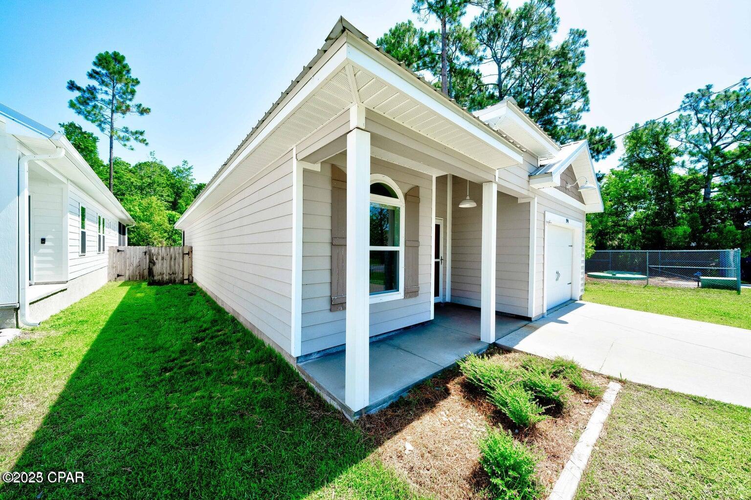 Residential Lease in Panama City Beach 5