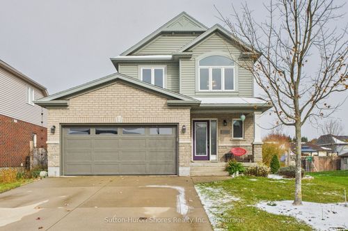 893 Sumpton St, Port Elgin, ON, N0H2C2 | Card Image