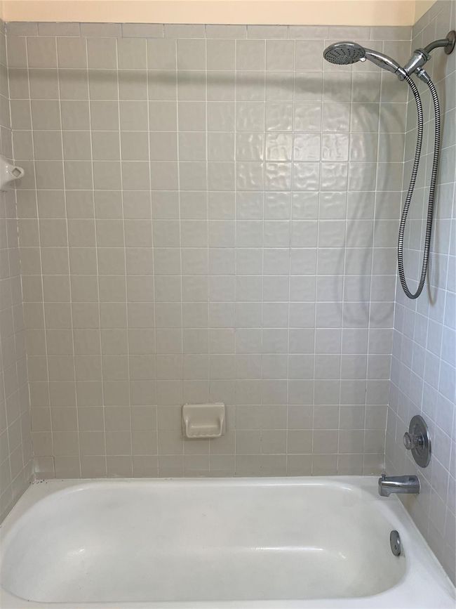 9840 Nw 28 Th Ct, House other with 4 bedrooms, 2 bathrooms and null parking in Coral Springs FL | Image 29