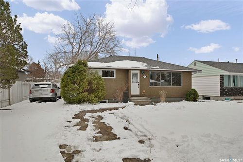 1909 Wiggins Ave S, Saskatoon, SK, S7J1W2 | Card Image