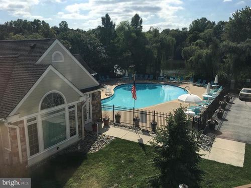 185 Daylesford Blvd, Berwyn, PA, 19312-2526 | Card Image