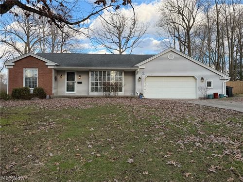 8161 Glenwood Ave, Boardman, OH, 44512-5804 | Card Image