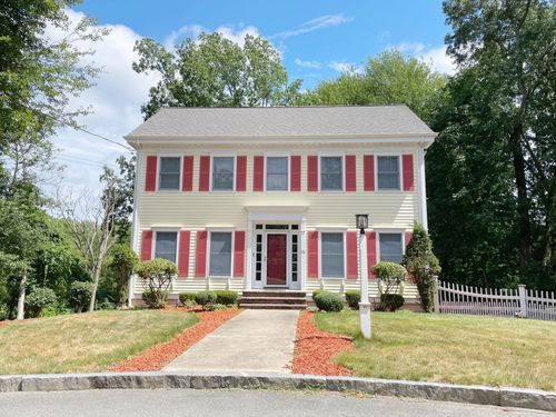 24 Nugent Ln, Reading, MA, 01867-1112 | Card Image