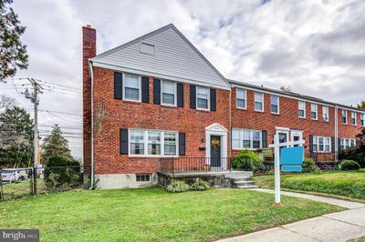 8245 Pleasant Plains Road, Townhouse with 4 bedrooms, 2 bathrooms and null parking in TOWSON MD | Image 2