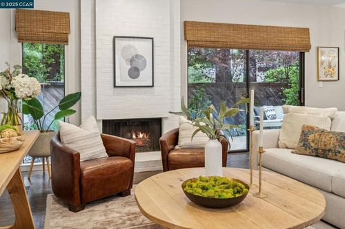 1923 Everidge Ct, Walnut Creek, CA, 94597-2952 | Card Image