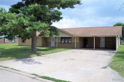 2201 Chris Ave, Kennett, MO, 63857-2313 | Card Image