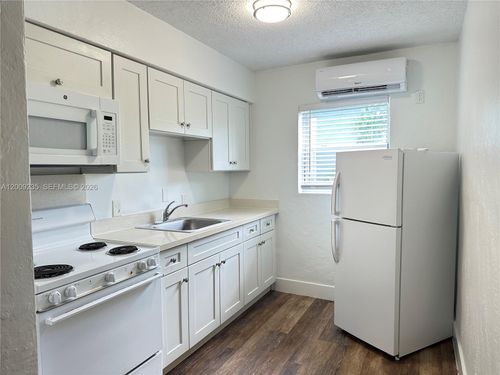 5-1821 Thomas St, Hollywood, FL, 33020-2128 | Card Image