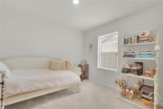 Guest bedroom #2 upstairs. | Image 34