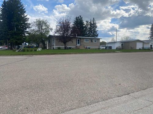5336 52 Street Close, Rocky Mountain House, AB, T4T1A8 | Card Image