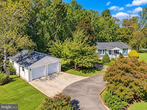 6075 Gail Ln, Indian Head, MD, 20640-3801 | Card Image