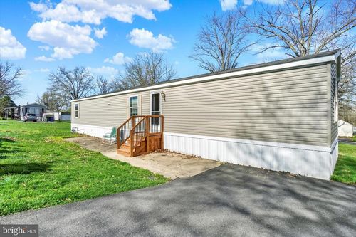 155 Pawnee Ave, Dover, PA, 17315-3761 | Card Image