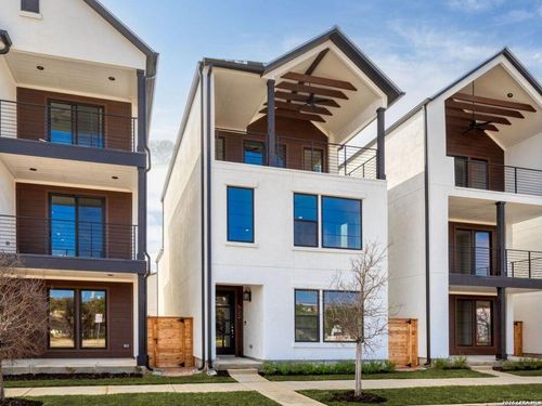 558 Mcmonigal Pl, San Antonio, TX, 78210-1075 | Card Image